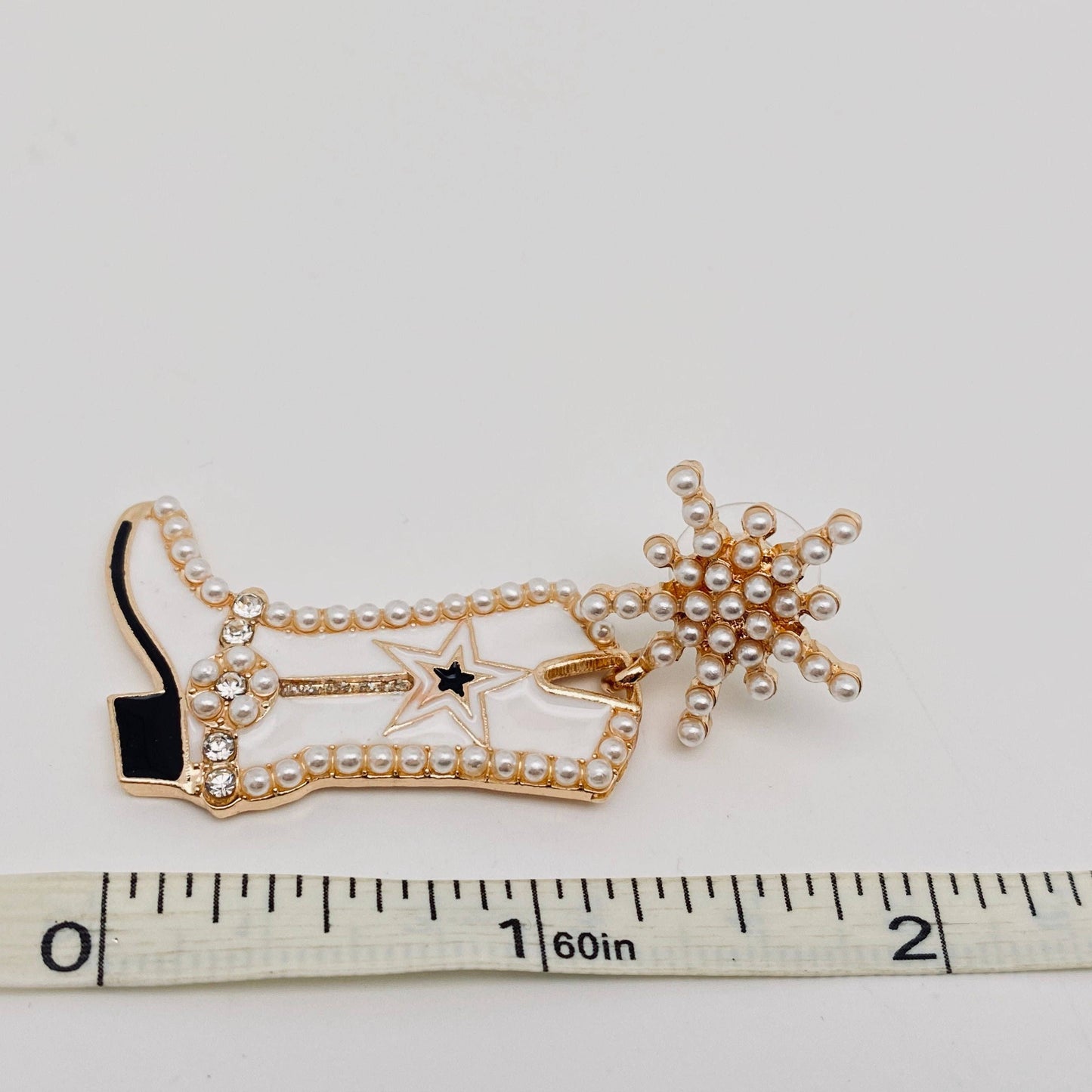 Creative Snowflake Enamel Boots Earrings: Gold