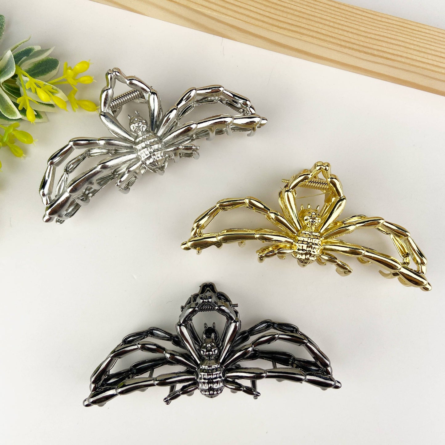 Personalized spider metal hair clip: Gold