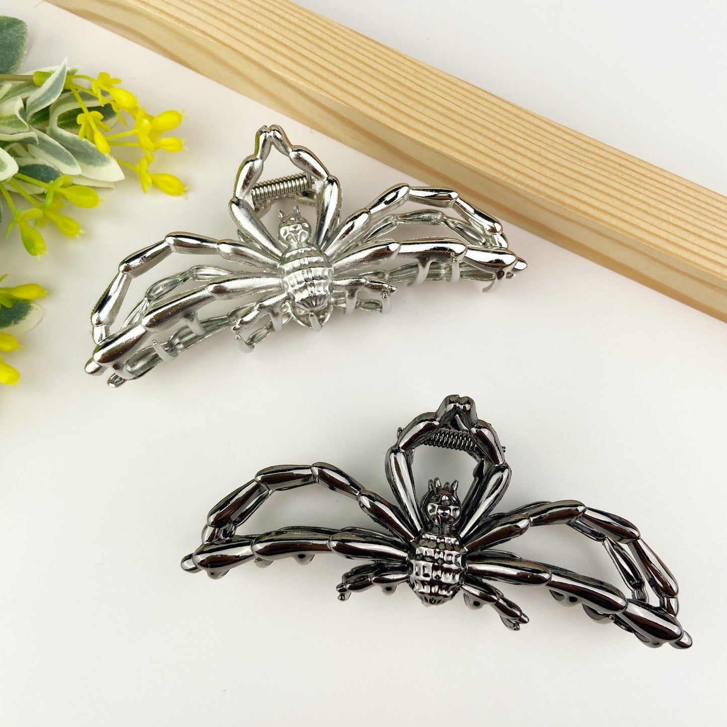 Personalized spider metal hair clip: Gold