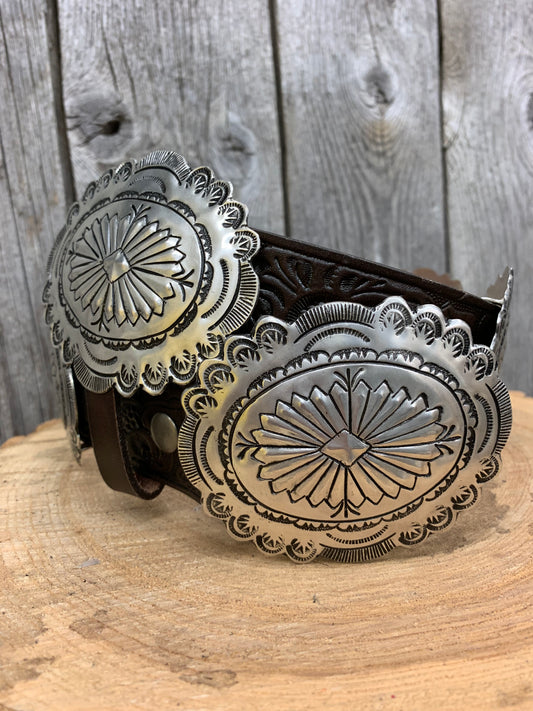 Oval Engraved Silver Conchos G219